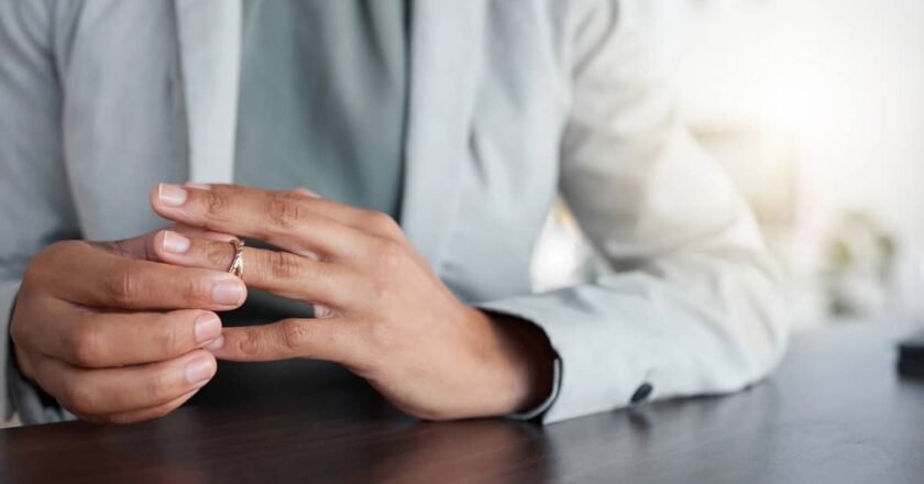 Navigating UK Divorce Law: A Guide For Spouses Seeking Dissolution Of Marriage
